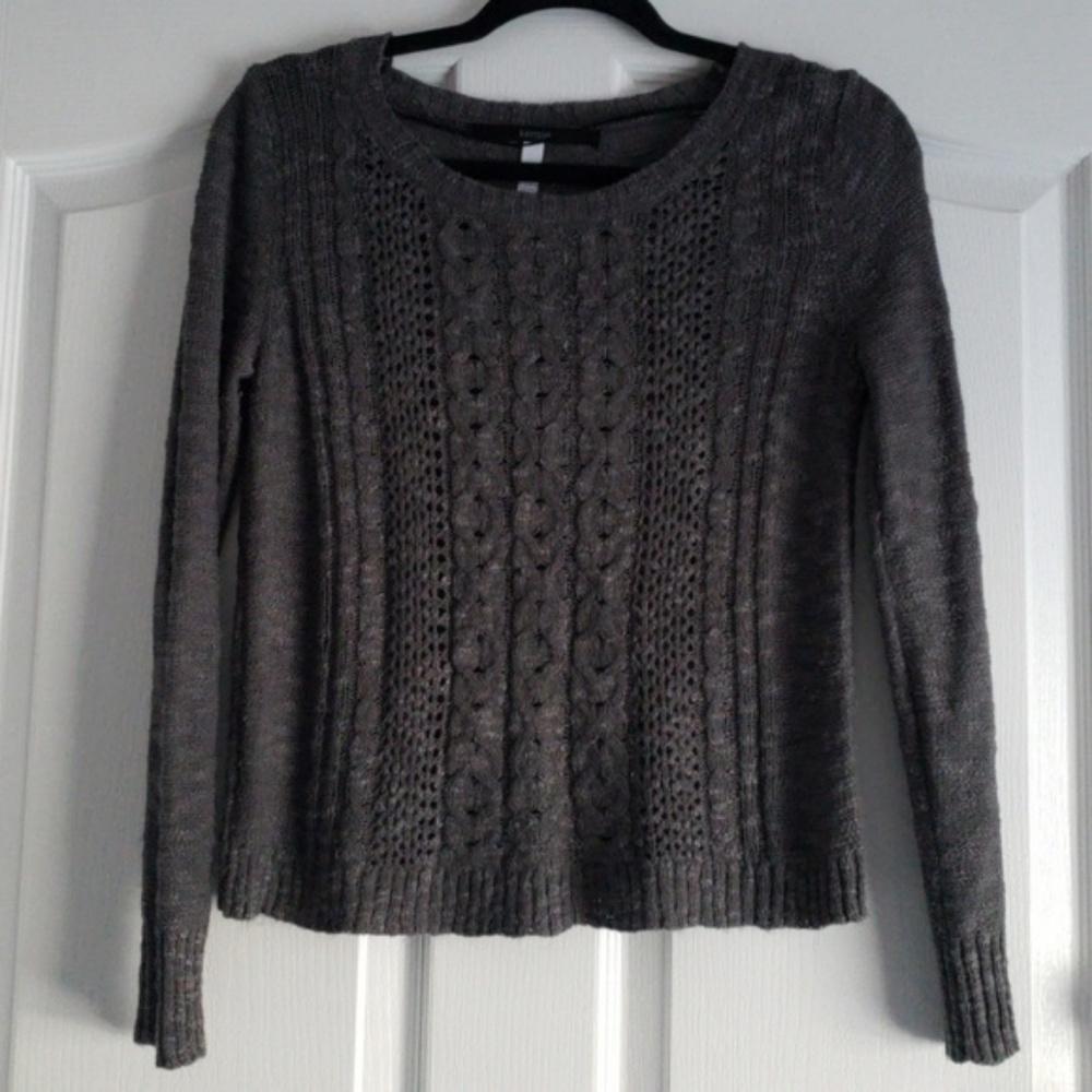 Kensie Gray Cable Knit Sweater Small